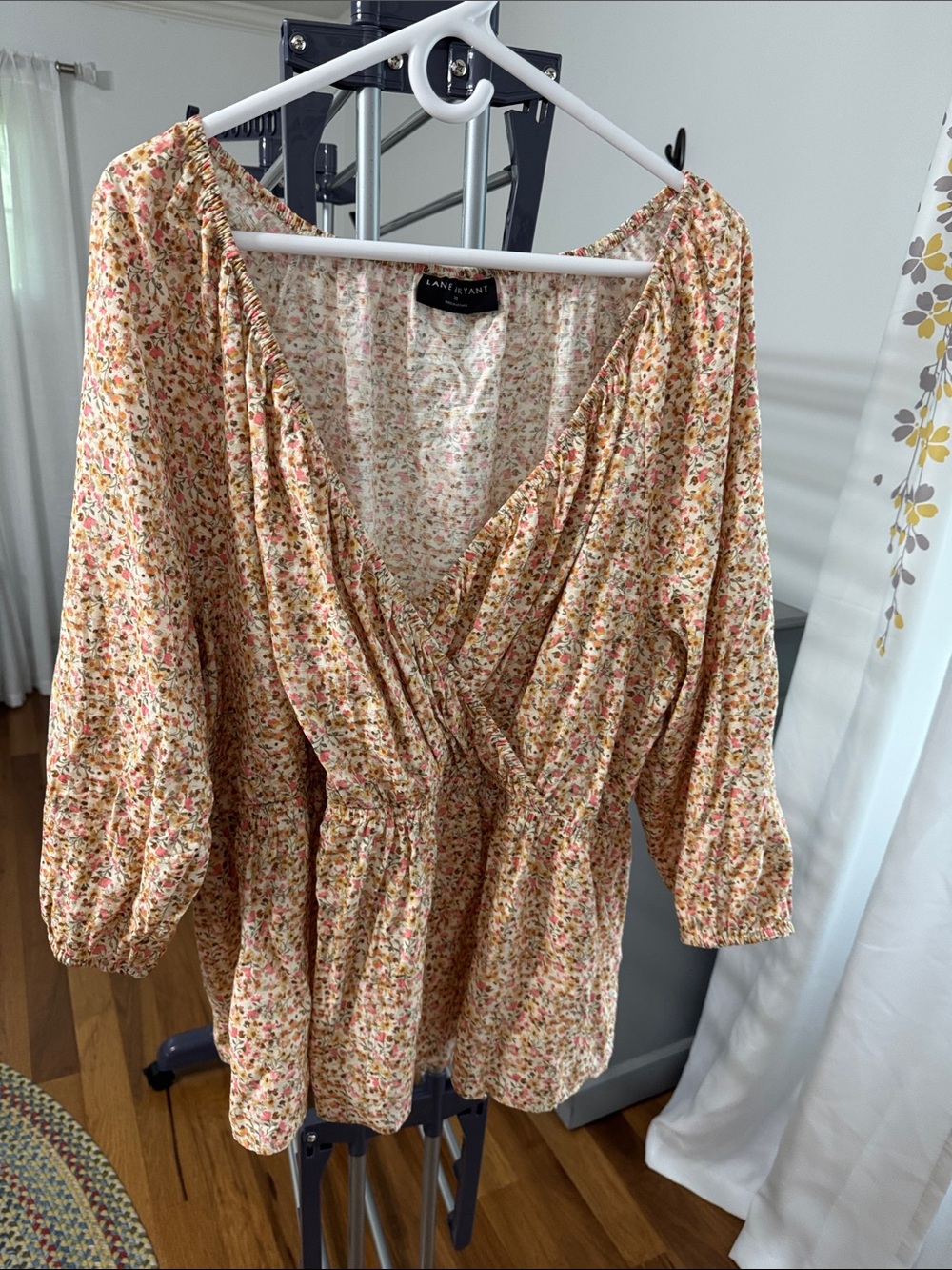 Lane Bryant Cream Pink Floral V-Neck Peasant Blouse